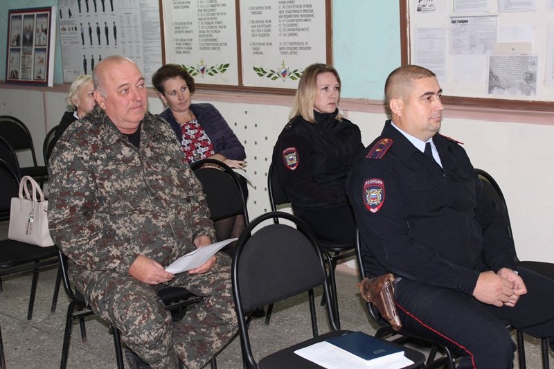 В Перевозе состоялась встреча полицейских и общественников по вопросам мошенничества